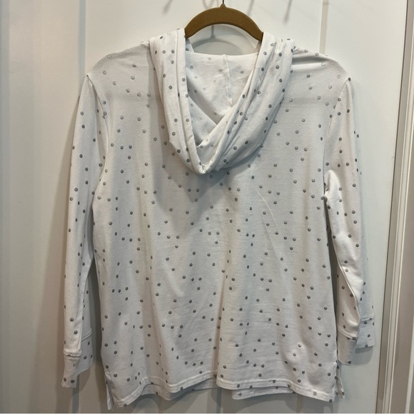 Alison Sheri White Silver Dot 3/4 Length Sleeve Pullover Style A37171 Size Small - Picture 8 of 9